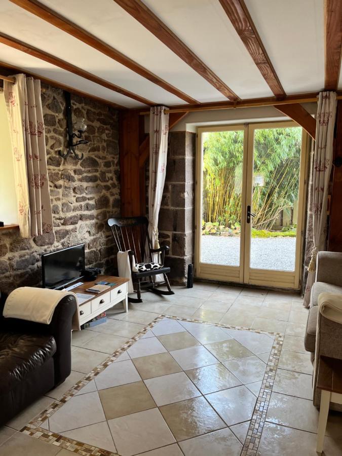 Chez Jallot - Lower Gite Vidaillat Exterior foto